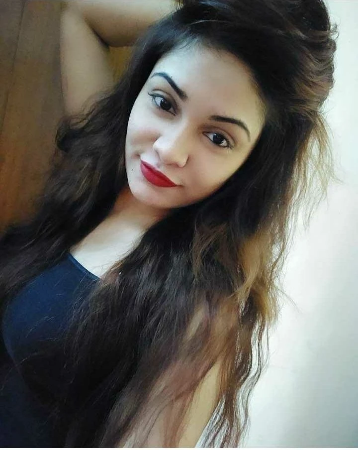 Sanam Butt – Pakistani escort in Lahore — 8 / 11