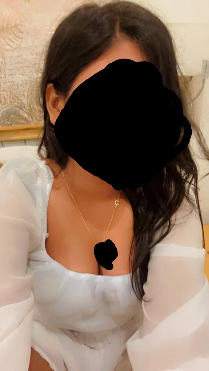 Sneha – Indian escort in New Delhi — 4 / 6
