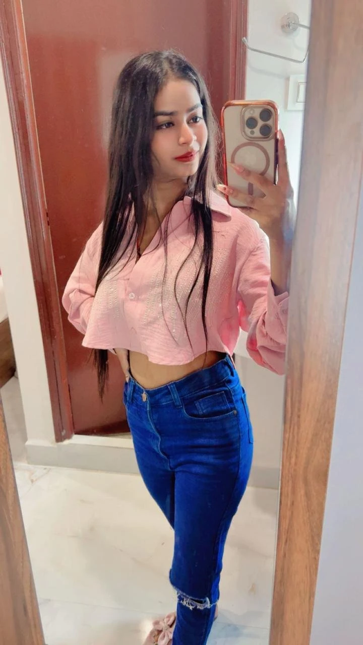 Priya Real Girl – Indian escort in Hyderabad — 1 / 4