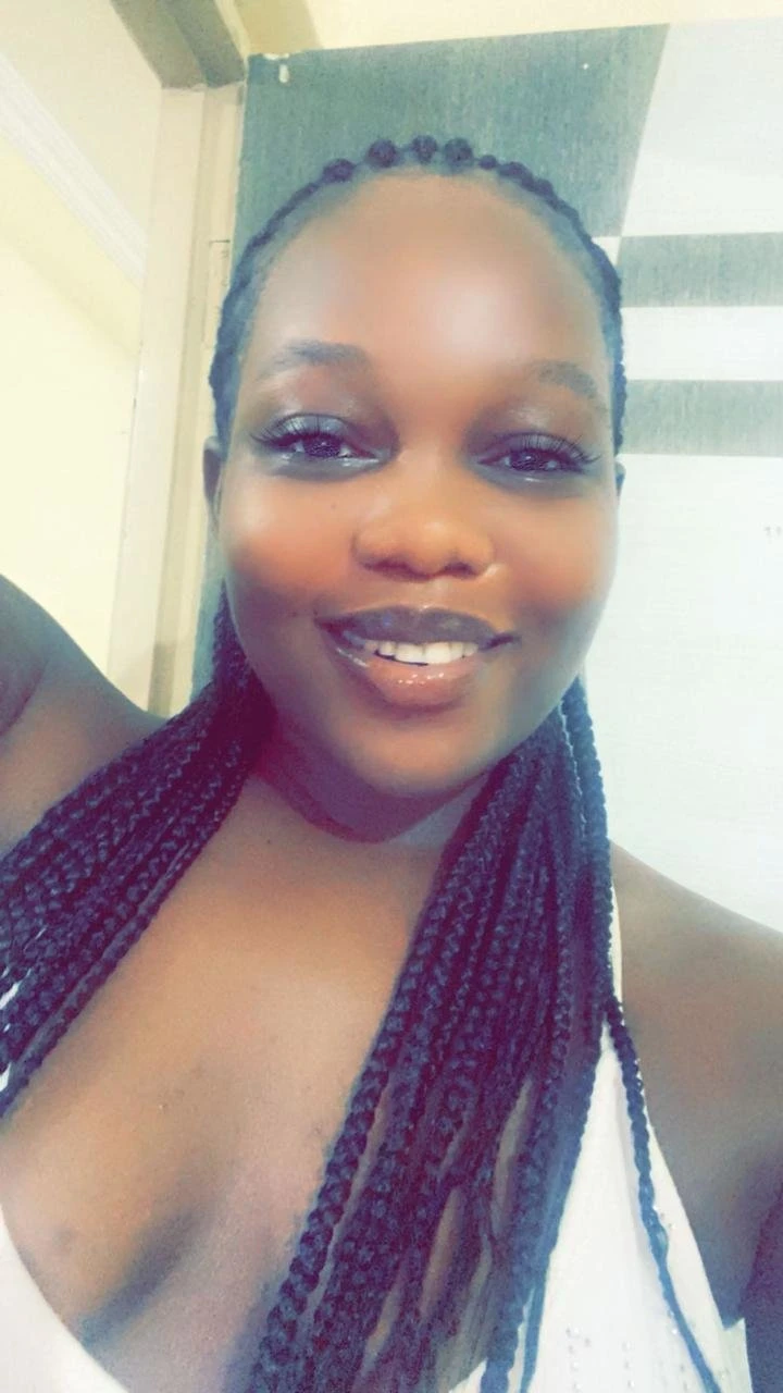 Ashley – Ugandan escort in Navi Mumbai — 3 / 6