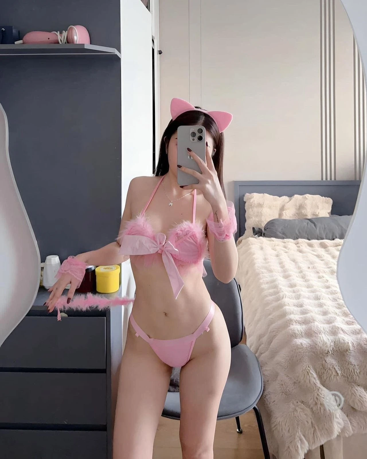 Julia 18+ – Vietnamese escort in Ho Chi Minh City — 4 / 11