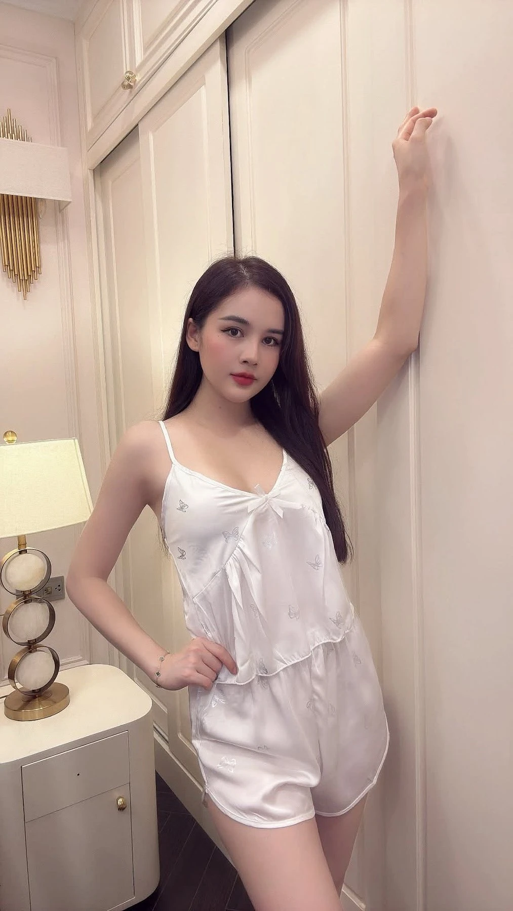 Julia – South Korean escort in Kathmandu — 5 / 11
