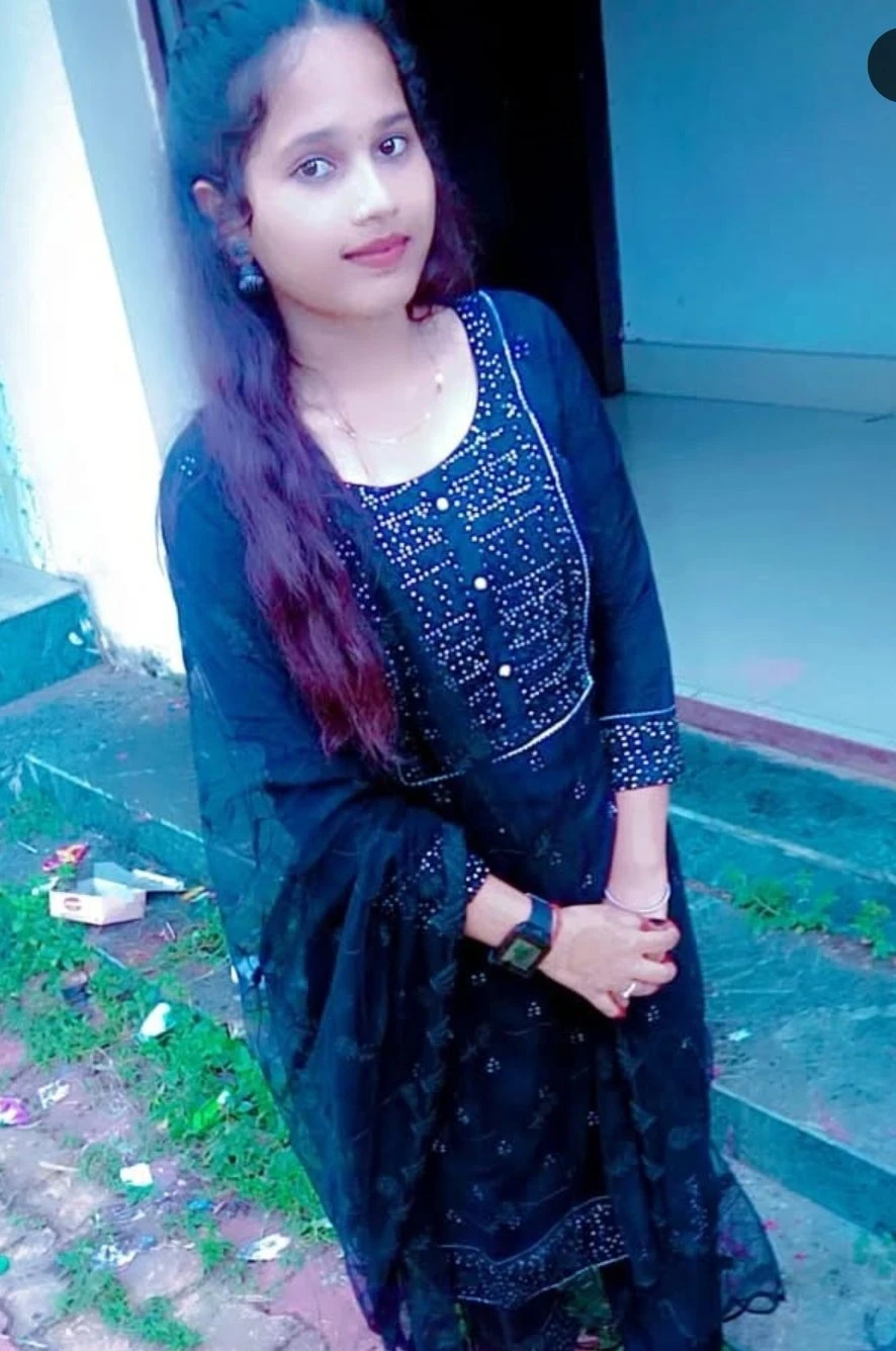 Rani Kumari Independent Cam Show & Real – Indian escort in Pune — 5 / 6