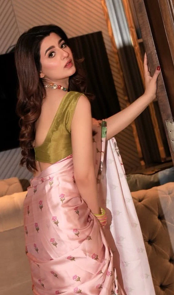 Sakshi – Indian escort in Vadodara — 3 / 4