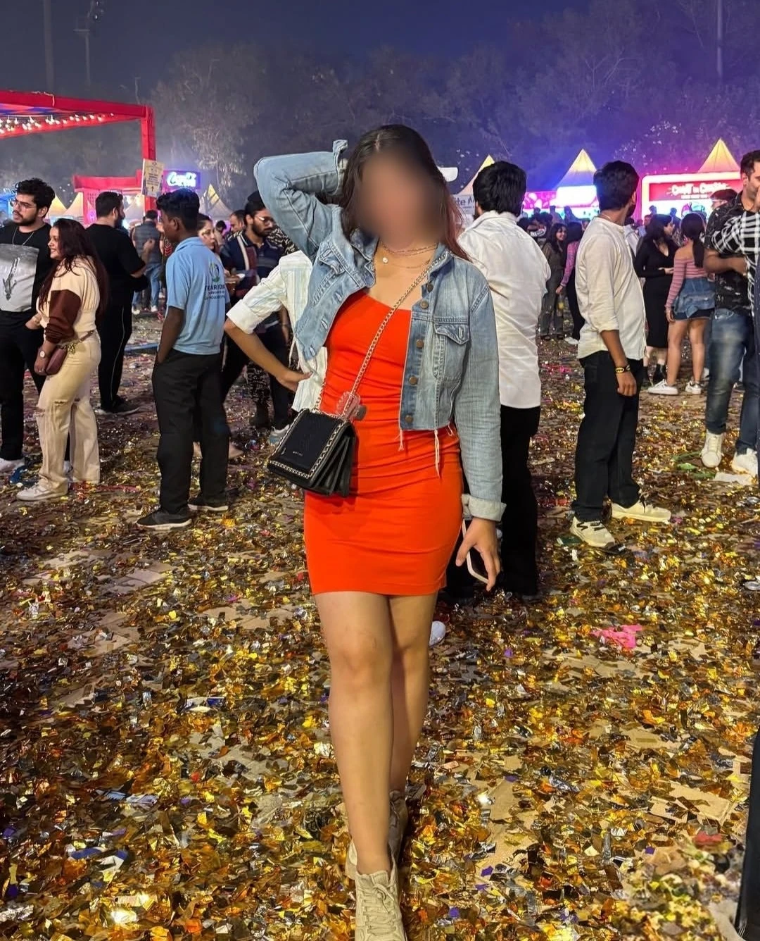 Manshi (Let'sfun together) real meet Cam – Indian escort in Mumbai — 4 / 5