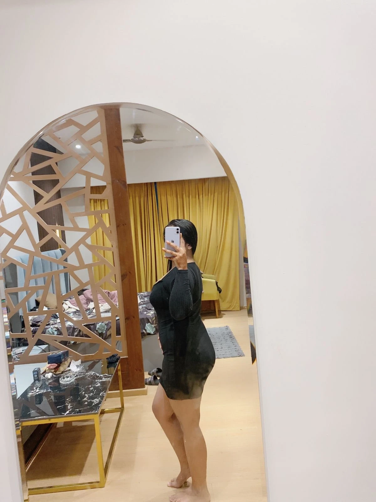Sanam – escort in Noida — 7 / 11