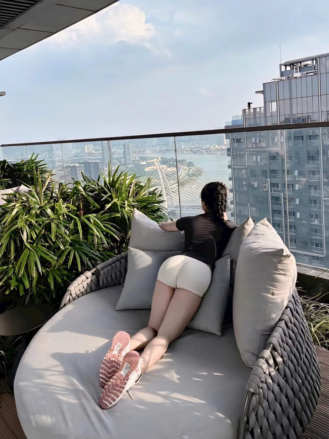 Deep throat, Cim Best Service – Vietnamese escort in Nha Trang — 7 / 10