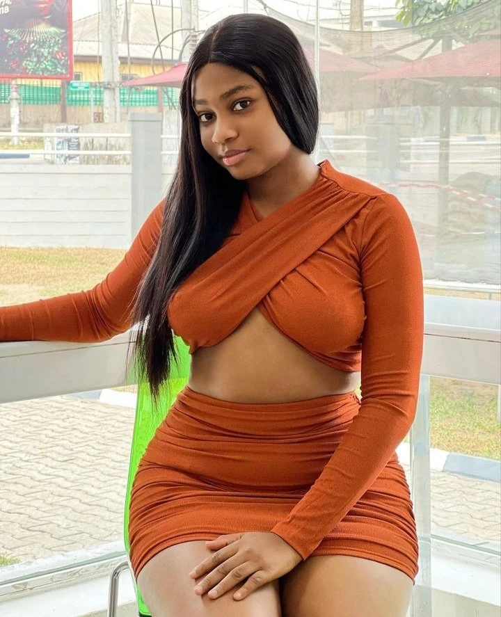 Debra – Costa Rican escort in Dehradun, Uttarakhand — 7 / 9