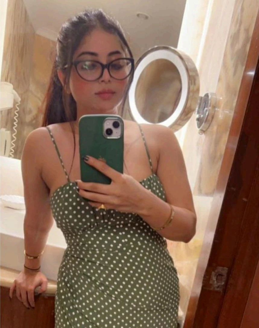 Ankita – Indian escort in Hyderabad — 2 / 3