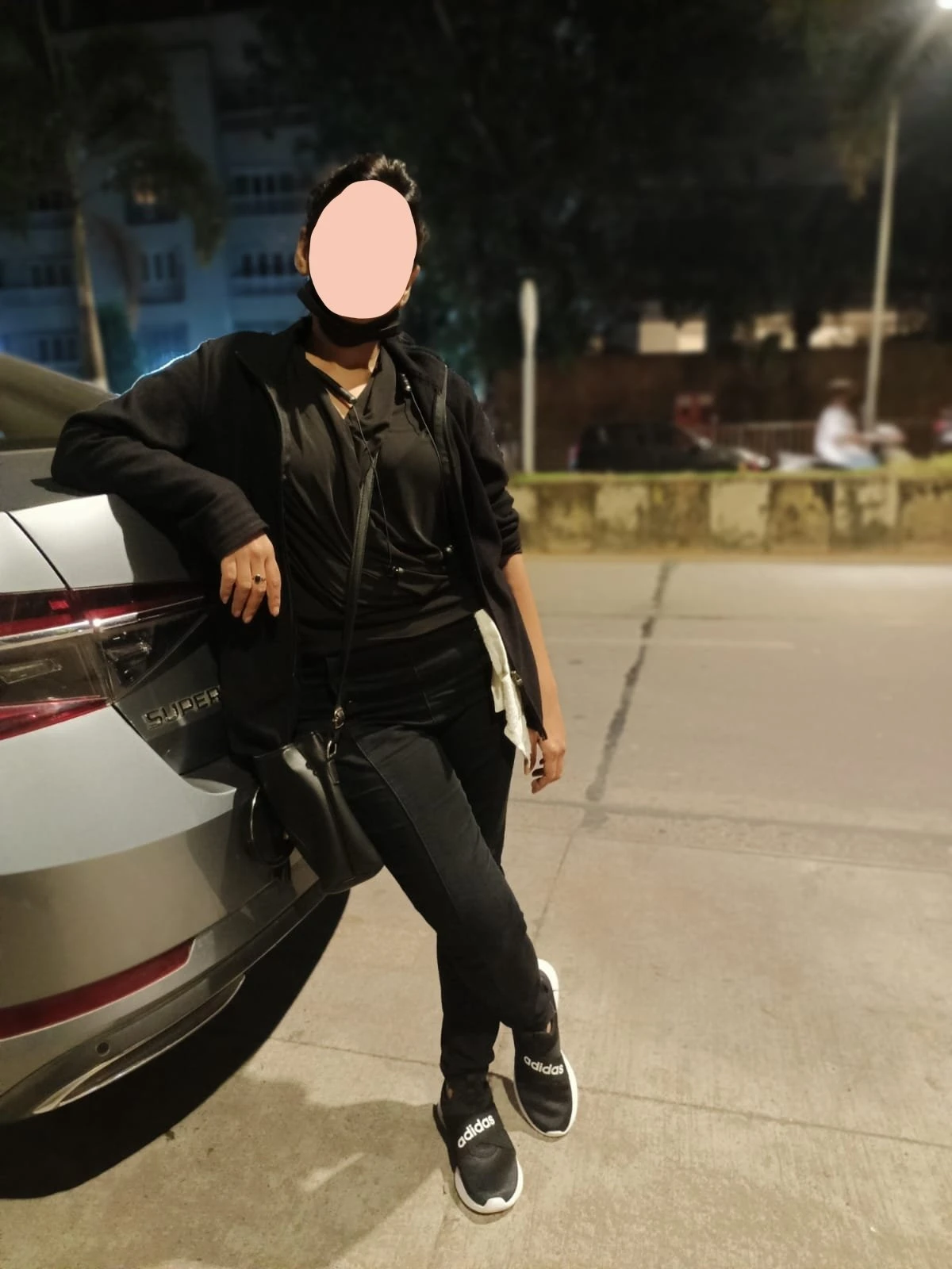 Kashmira Saigal – Indian escort in Mumbai — 3 / 6