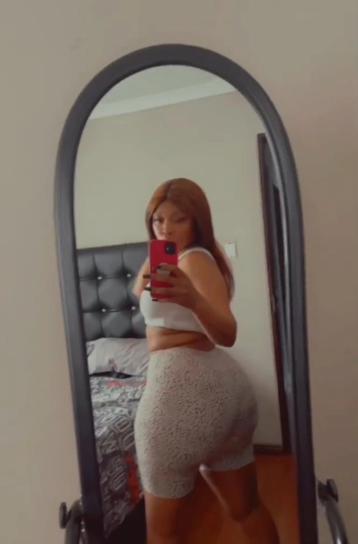 Vitamins – Jamaican escort in Beirut — 3 / 9