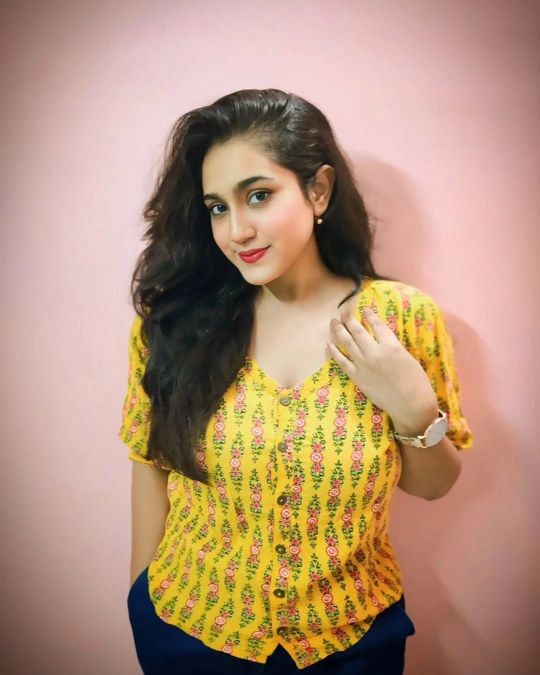 Radhika – Indian escort in Kolkata — 2 / 4