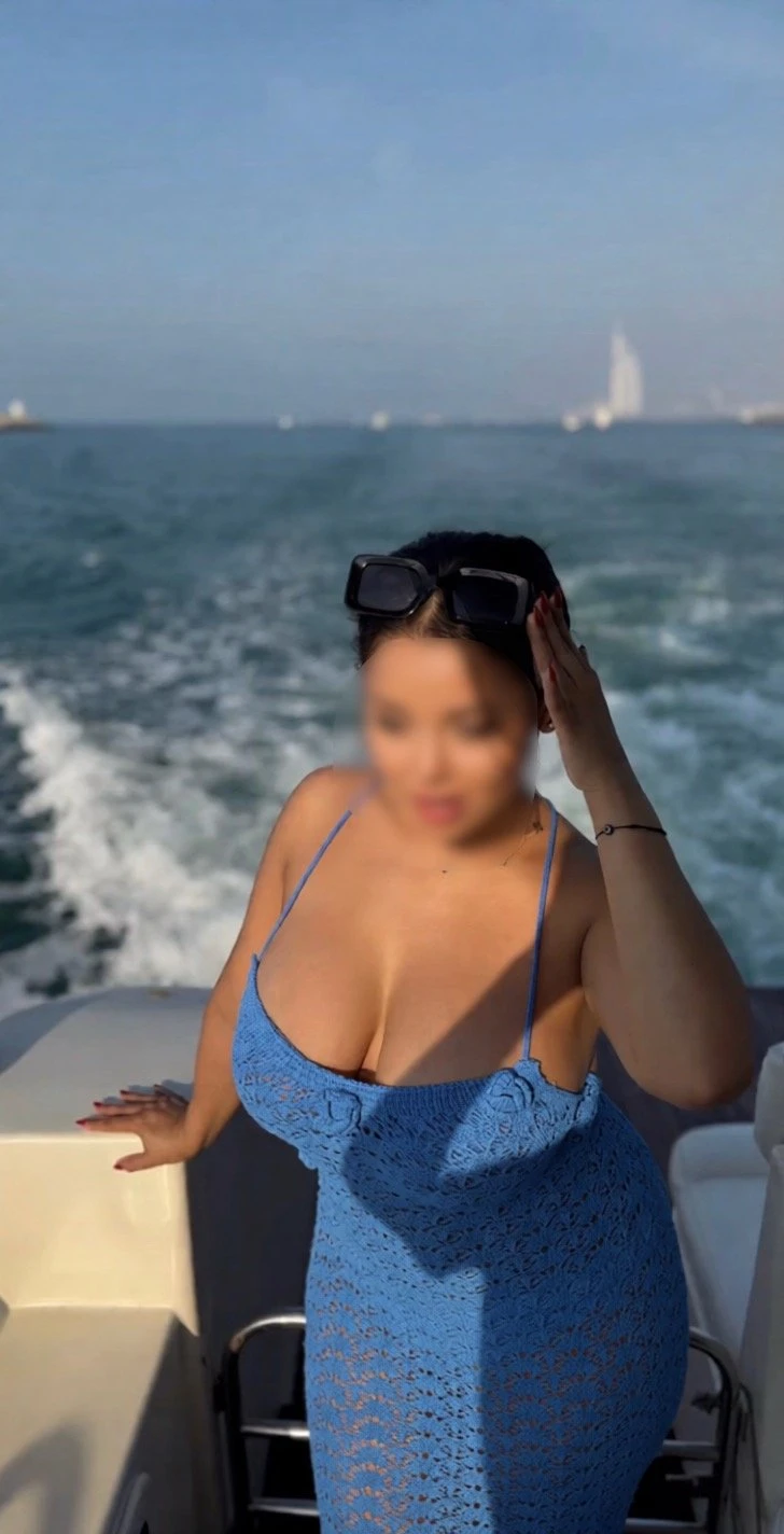 Squirter Anna Delsol – American escort in Colombo — 20 / 26