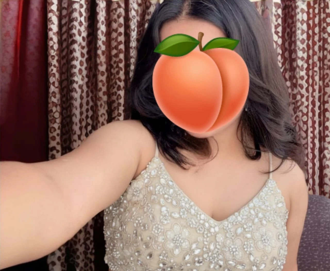 Disha Cam And Real Meet – Indian escort in Noida — 3 / 12