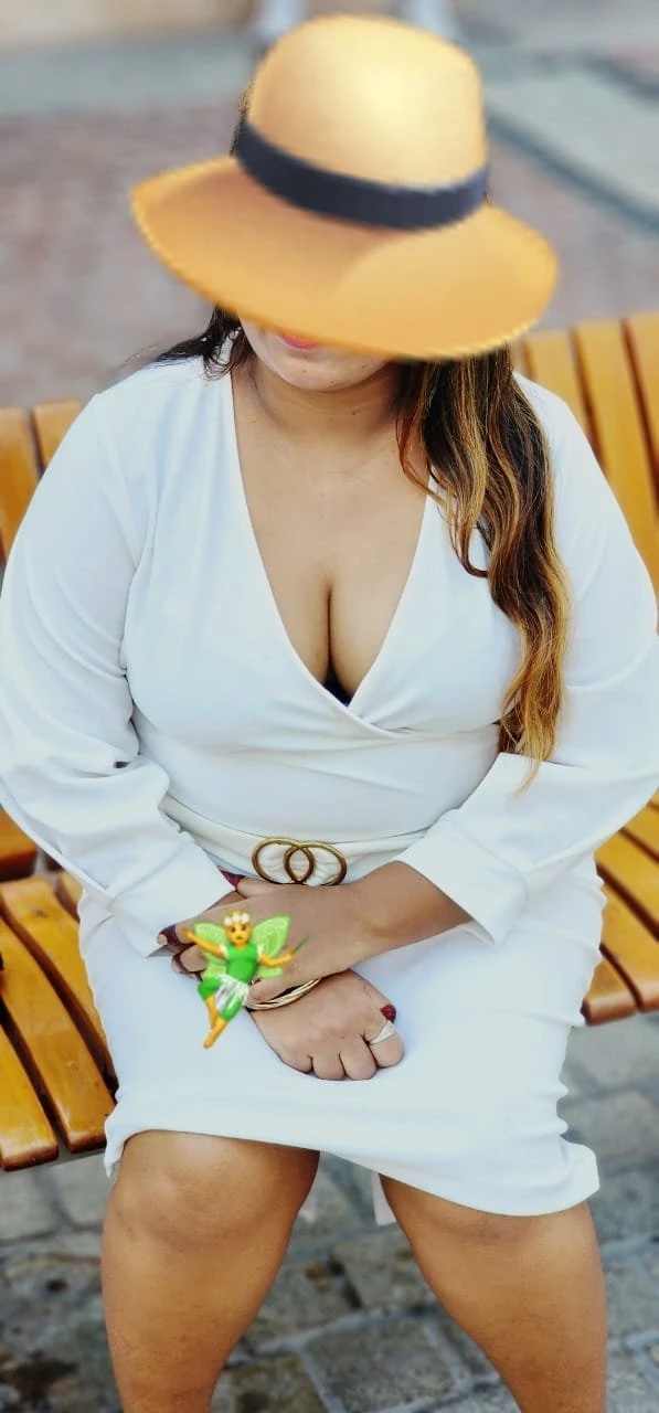 zaina khan hot wife – Indian escort in Hyderabad — 18 / 26