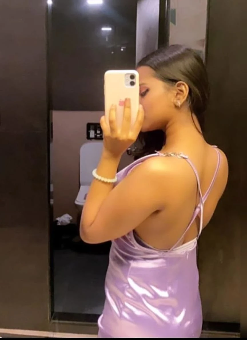 Isha – Indian escort in New Delhi — 3 / 4