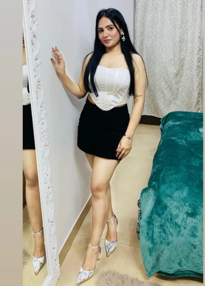 RIYA ESCORT SERVICE – Indian escort in Noida — 2 / 4