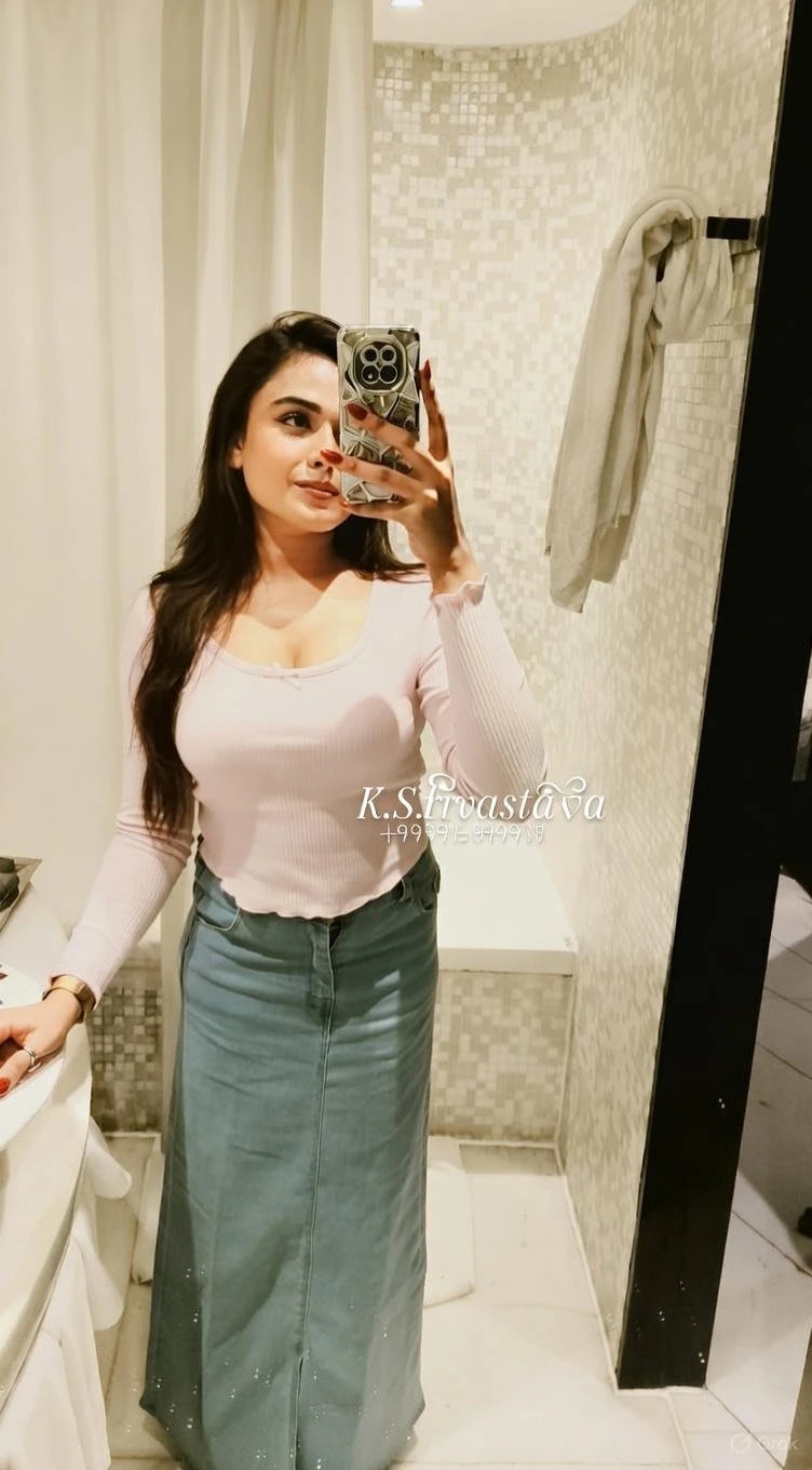 Kiara Srivastava – Indian escort in Mumbai — 8 / 10
