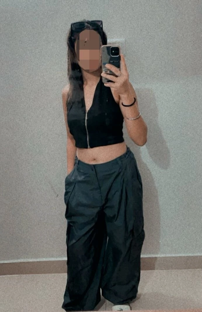 Aditi Thakur 21(independent ) – Indian escort in Mumbai — 9 / 11