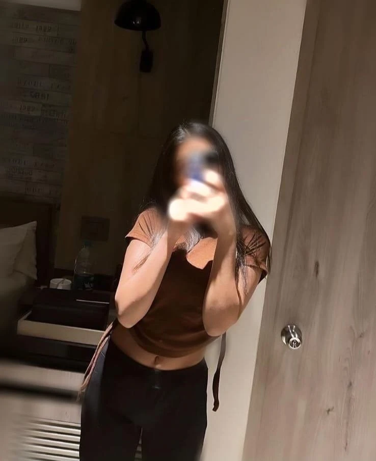 Saheli – Sri Lankan escort in Colombo — 2 / 3