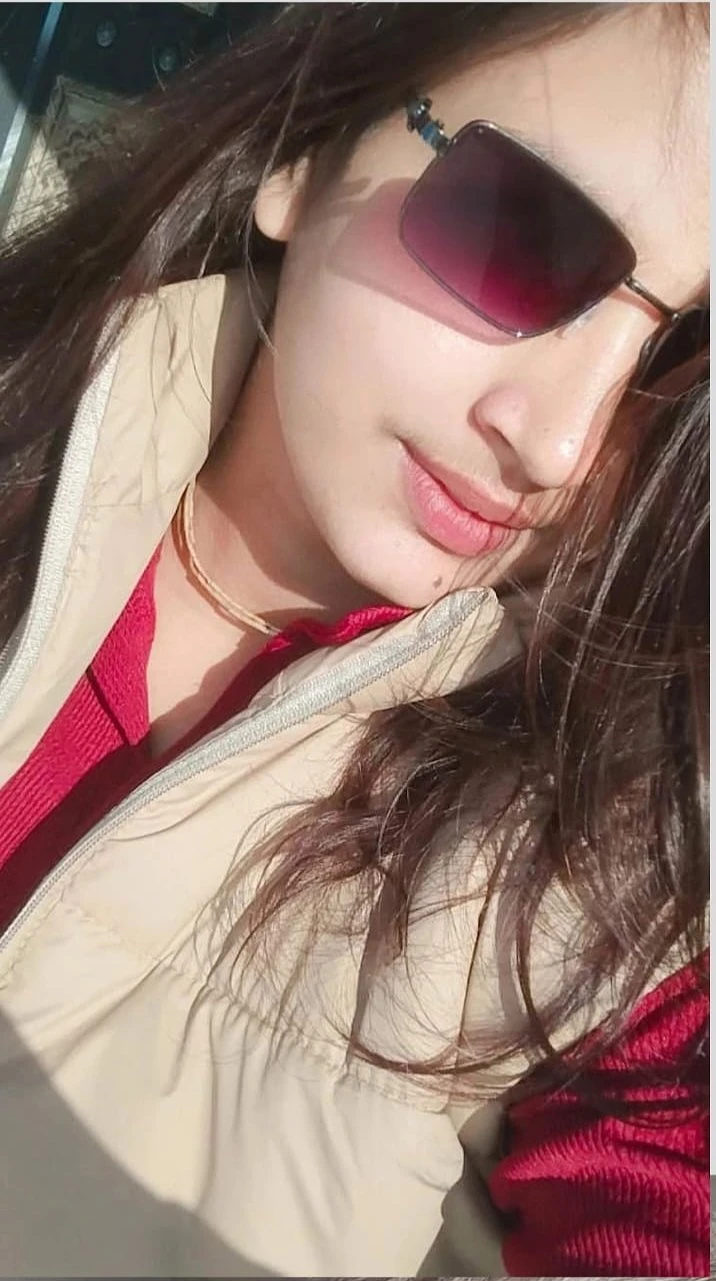 Khushi – Indian escort in Mumbai — 5 / 6