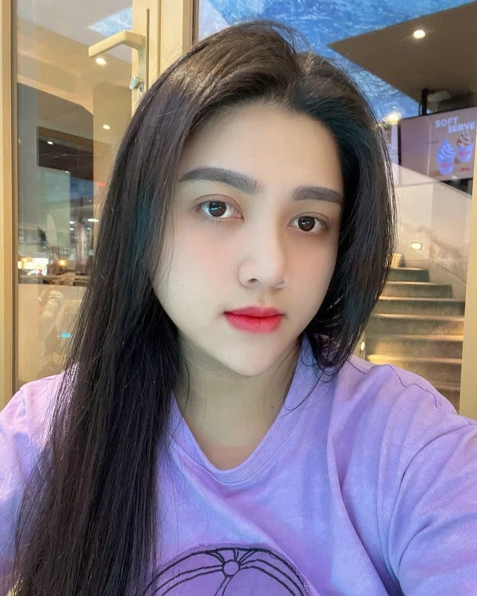 Noctyra – South Korean escort in Mumbai — 9 / 10