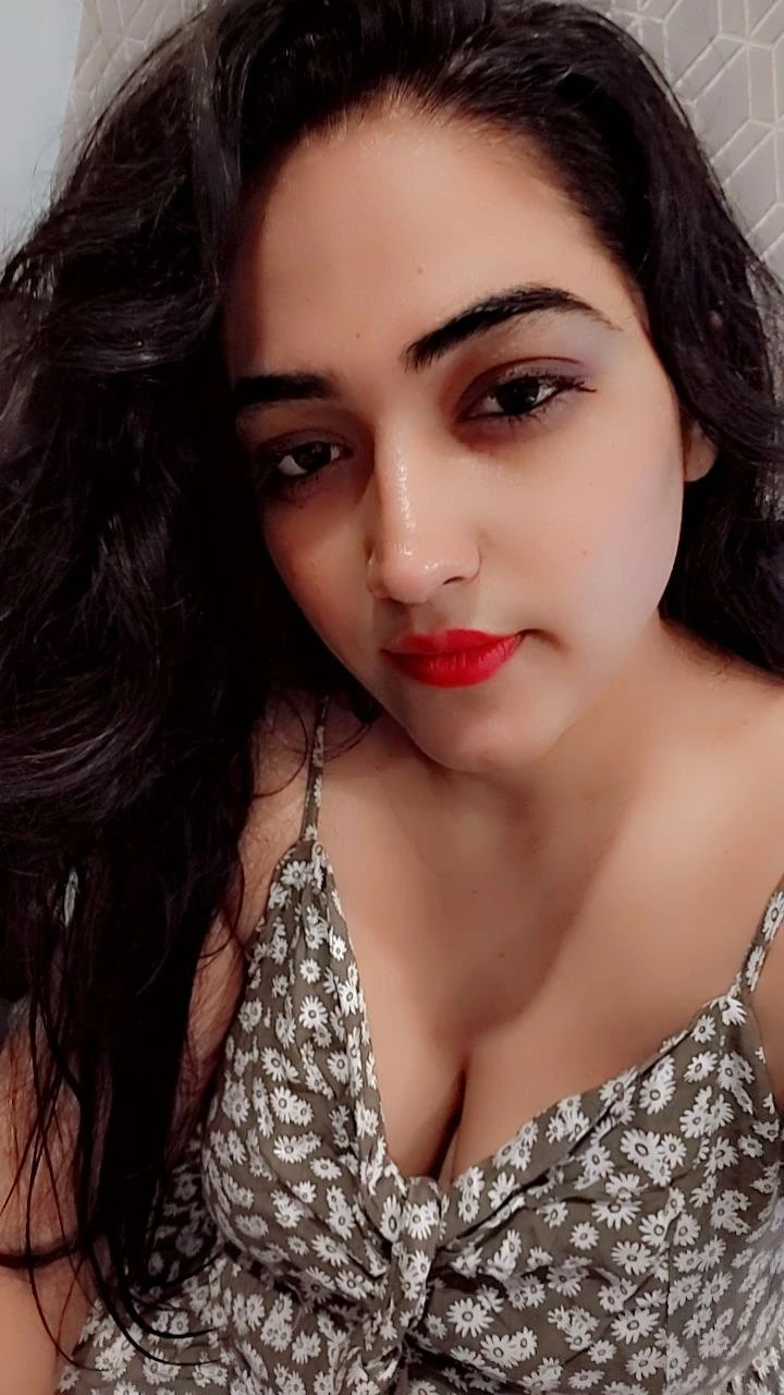 Nidhi Premium Escort From Pune – Indian escort in Pune — 5 / 6