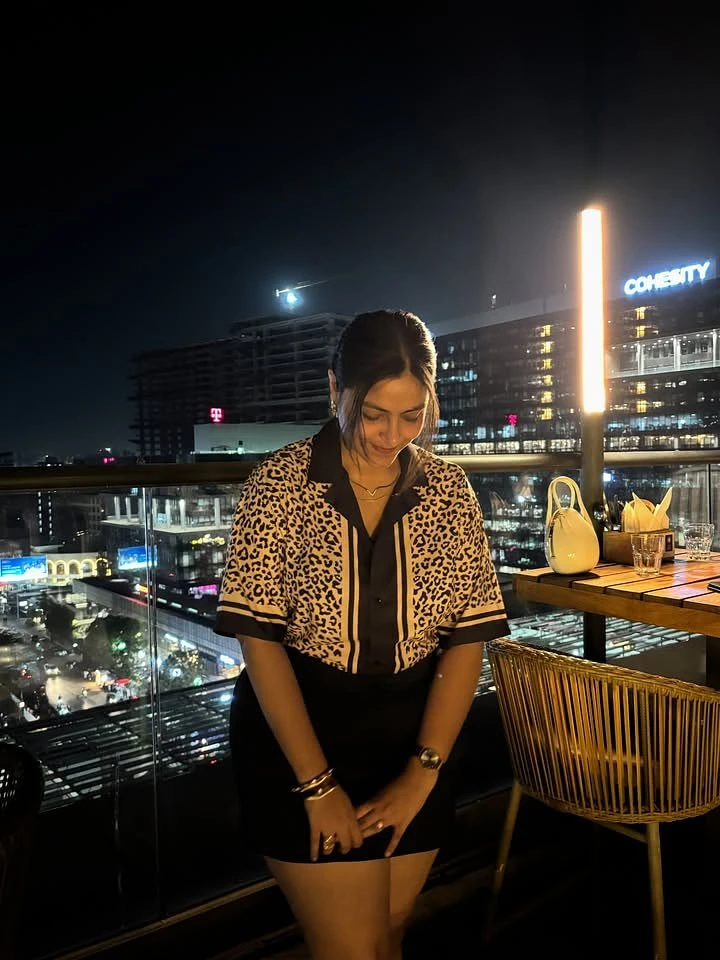 Janvi – Indian escort in Colombo — 3 / 4