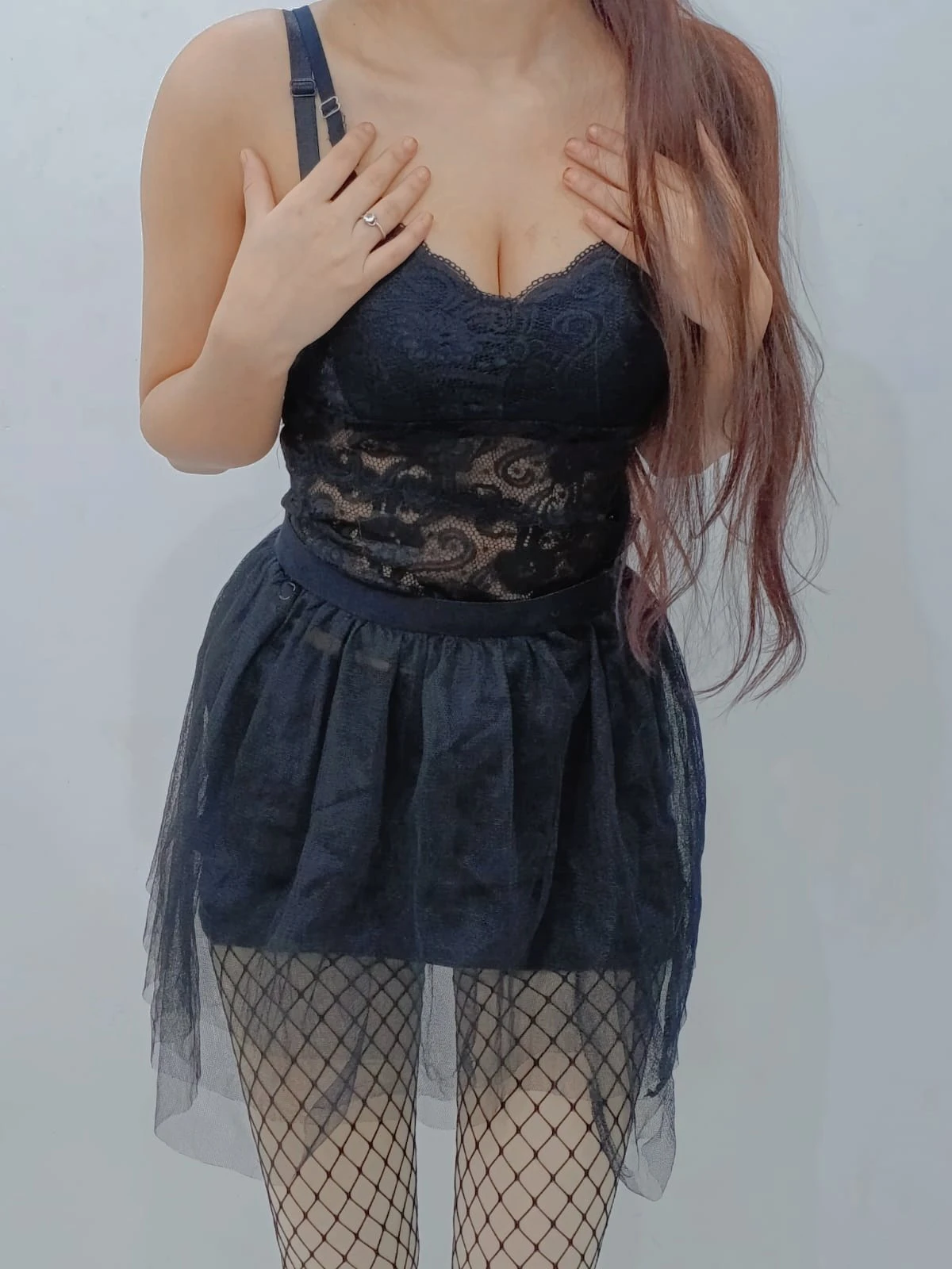 Sofia Meet & Cam – Indian escort in New Delhi — 20 / 25