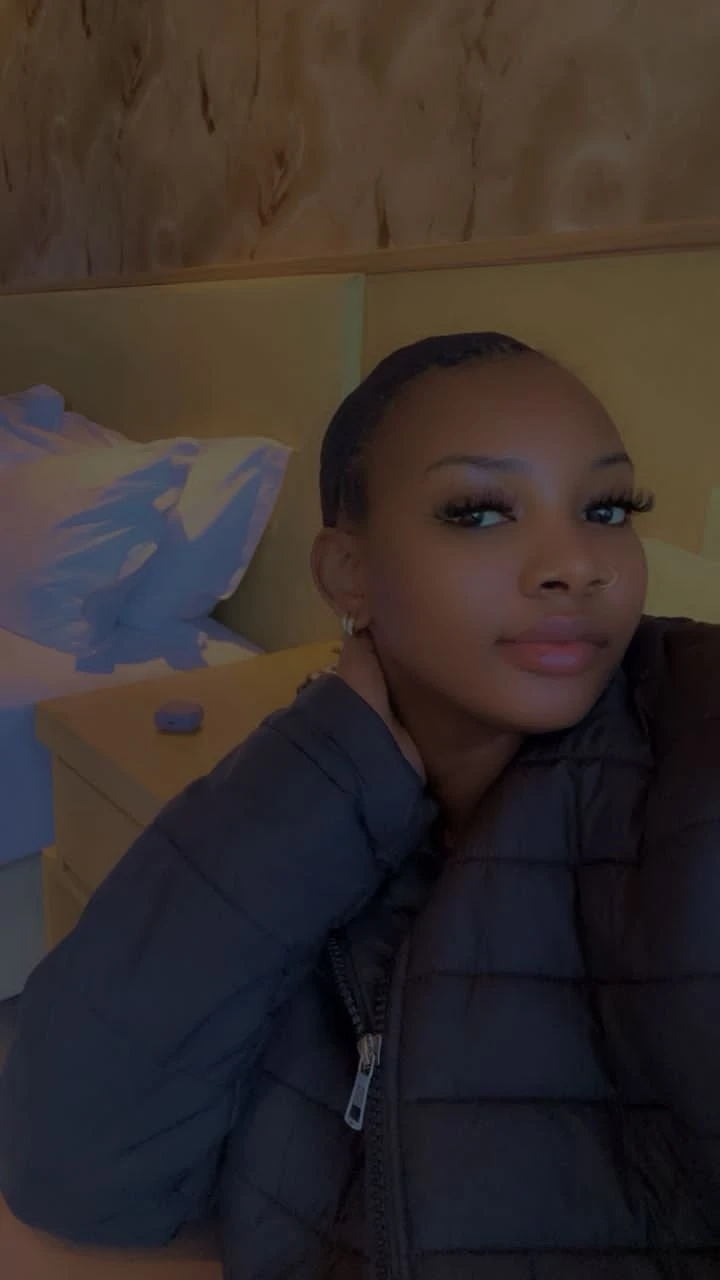 Shuga – Kenyan escort in Dakar — 2 / 4