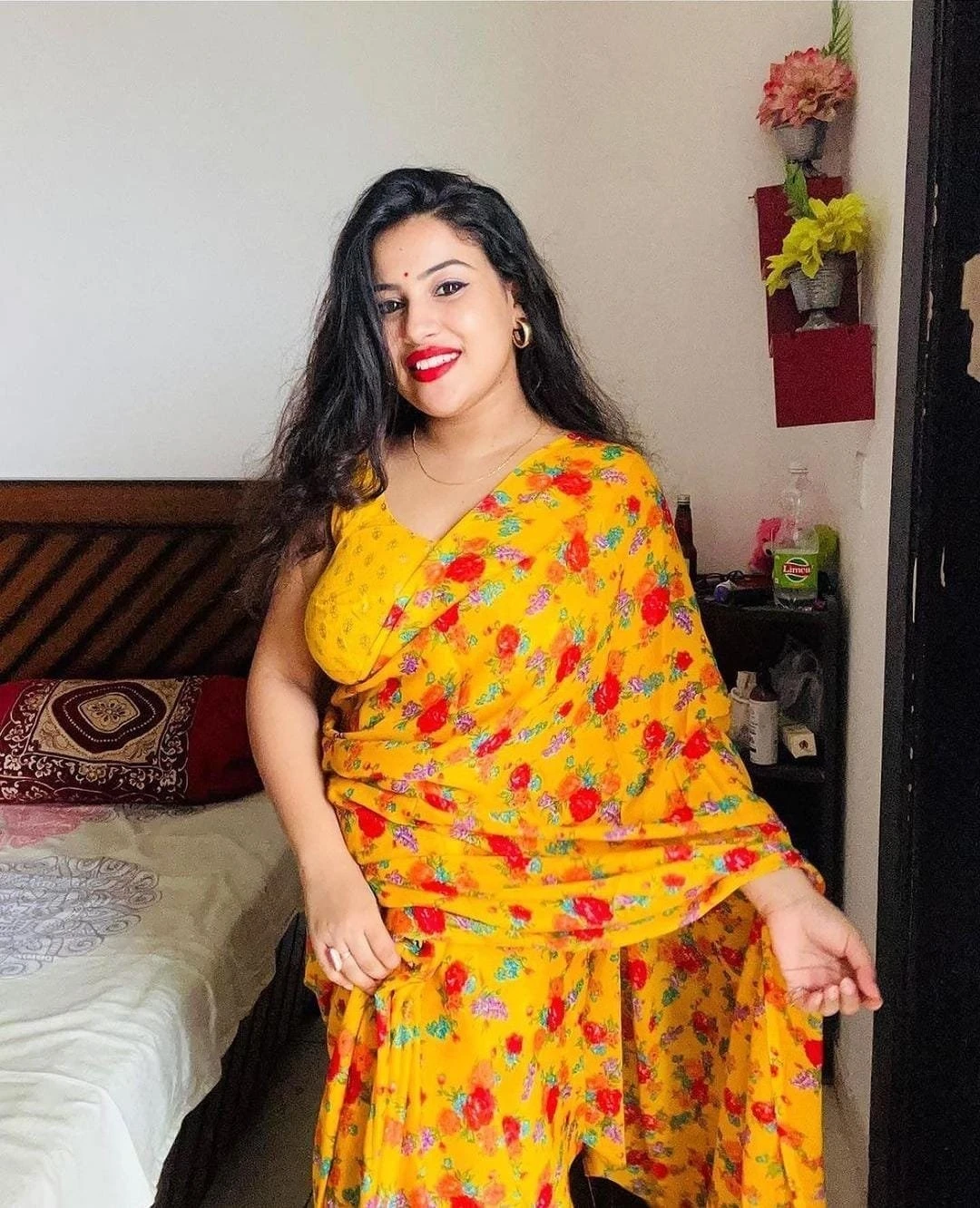 Shivu Call Girl – Indian escort in Mumbai — 1 / 2