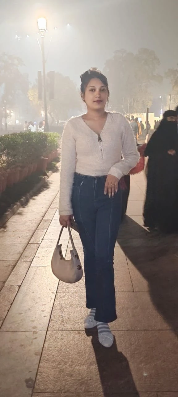 Hotest Delhi Independent Escort Beautiy – Indian escort in New Delhi — 3 / 4