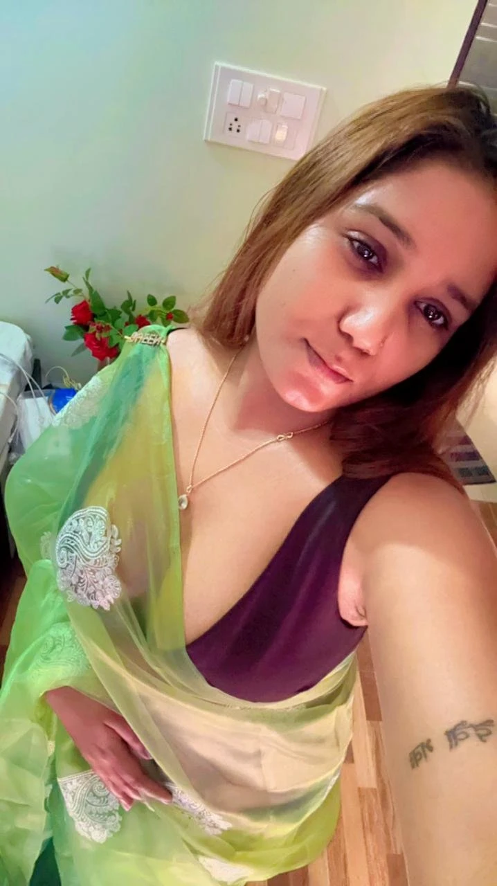 Arohi Escorts and Call Girls – Indian escort in Nagpur — 4 / 7