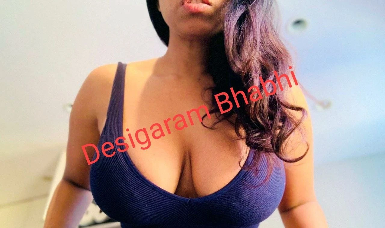 Hot Bhabhi – escort in Hyderabad — 3 / 4
