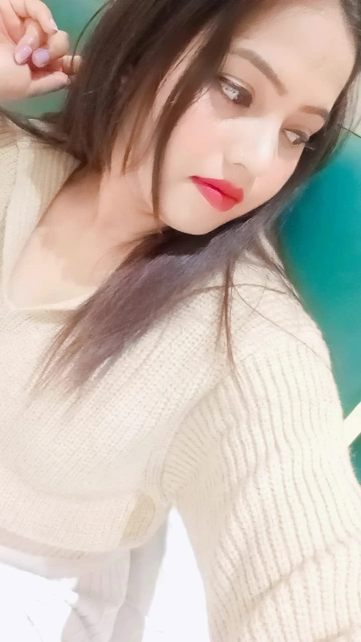Cash Payment Hotel Home 24 Hr Available – Indian escort in Hyderabad — 9 / 11