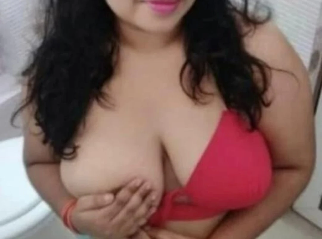 Mona – Indian escort in New Delhi — 1 / 4