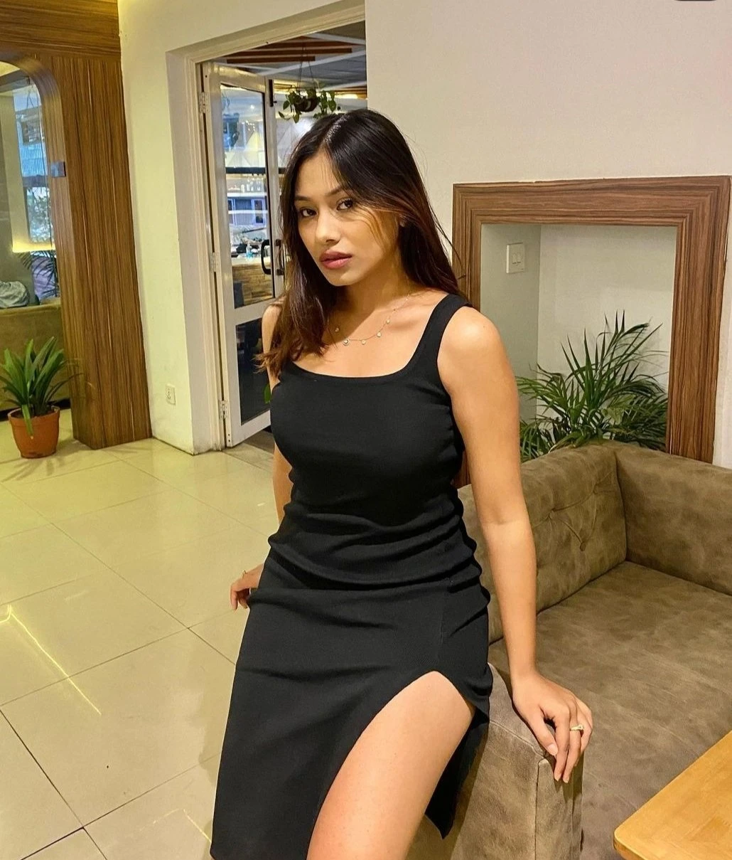 Richa – escort in New Delhi — 2 / 3