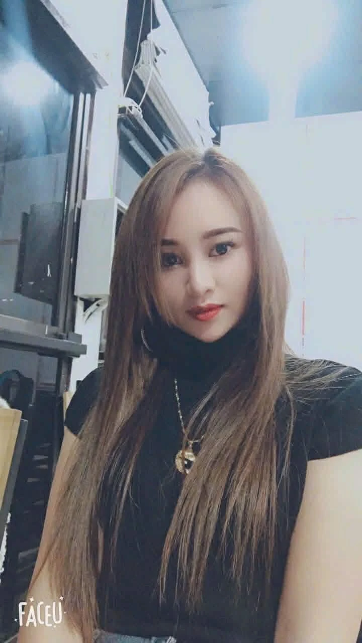 Linda – escort in Colombo — 7 / 9