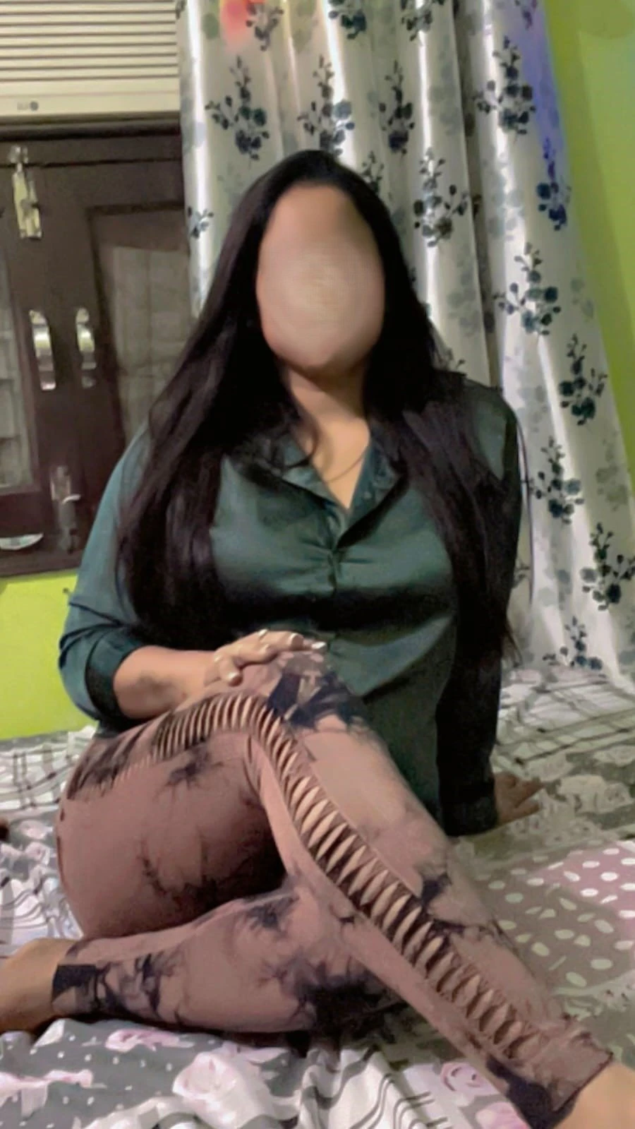 Preeti – Indian escort in New Delhi — 3 / 5