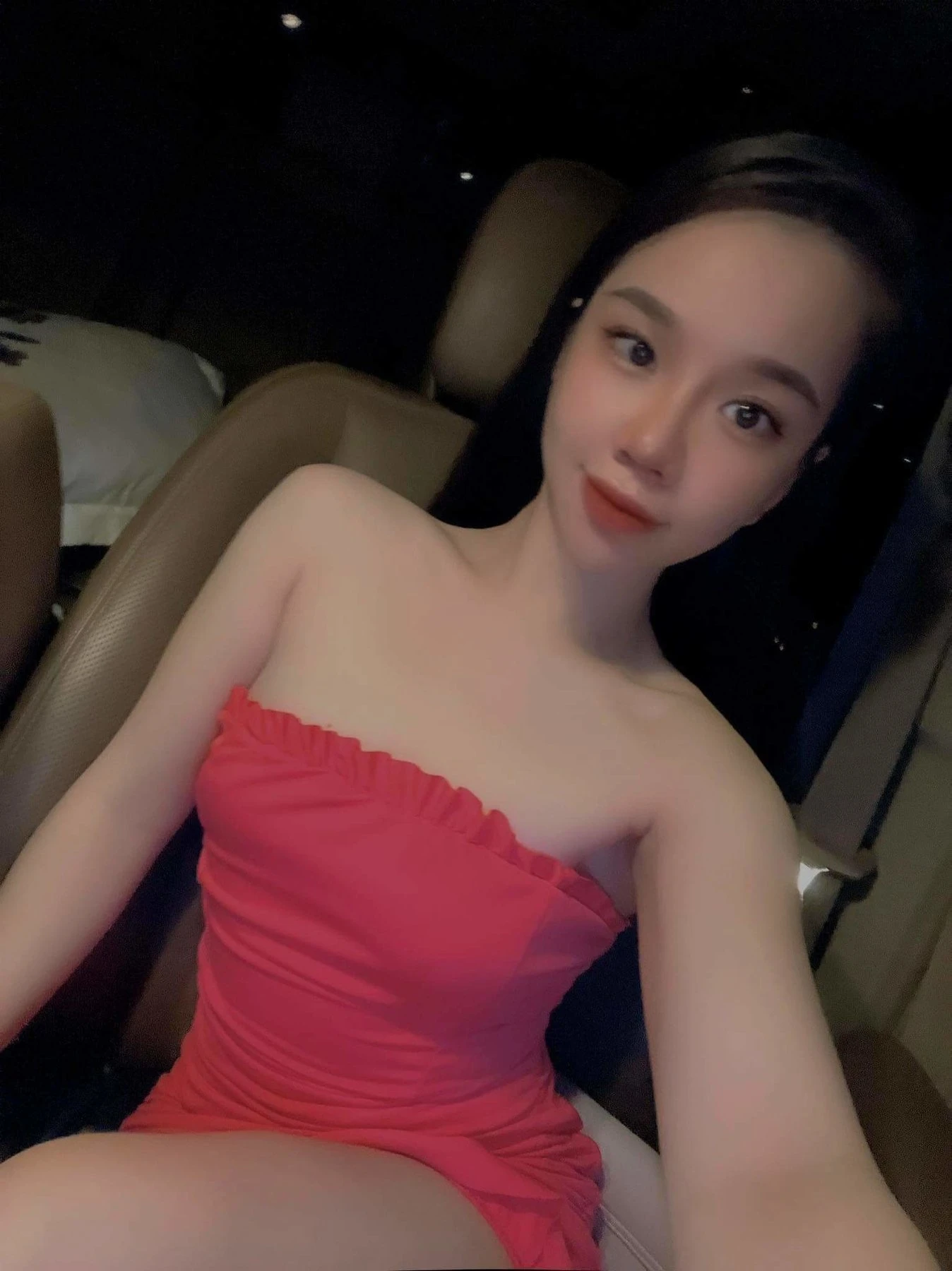 Mina Đà Nẵng – Vietnamese escort in Da Nang — 2 / 6