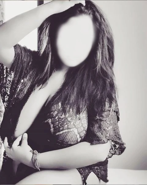 Zeba – Indian escort in New Delhi — 3 / 4