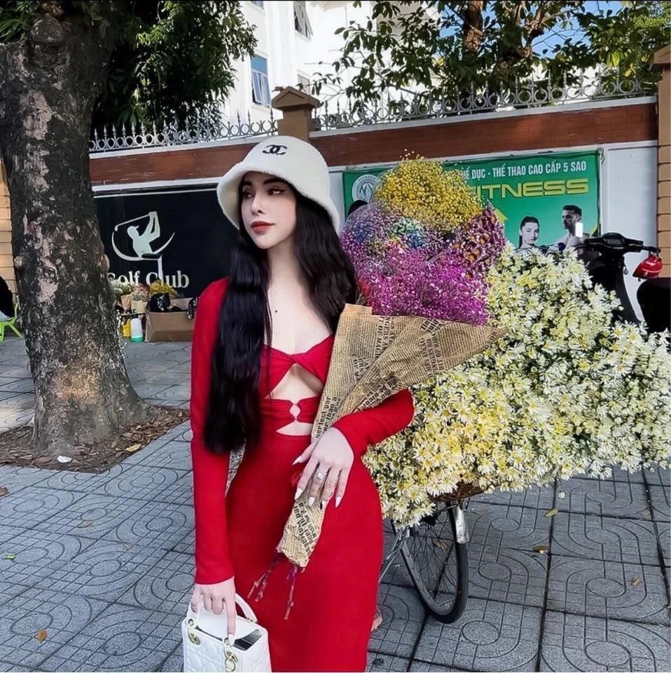 Linly – Vietnamese escort in Hanoi — 3 / 5
