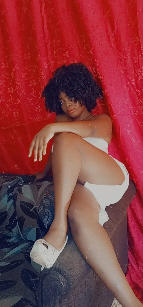 Vivian – Ugandan escort in Beirut — 2 / 4