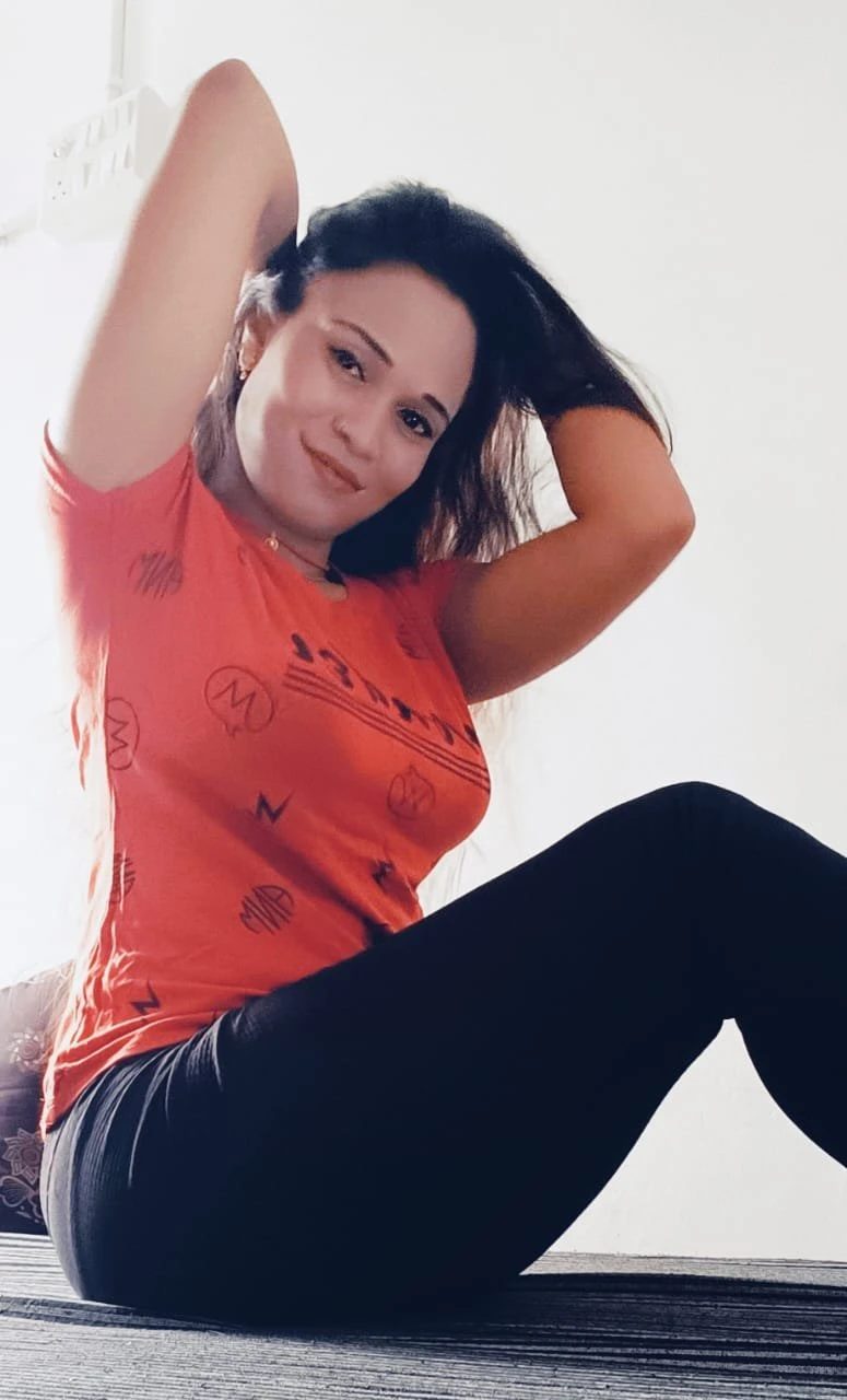 Reshma Cam Show Real meet Mumbai 🤍 – Indian escort in Mumbai — 5 / 9