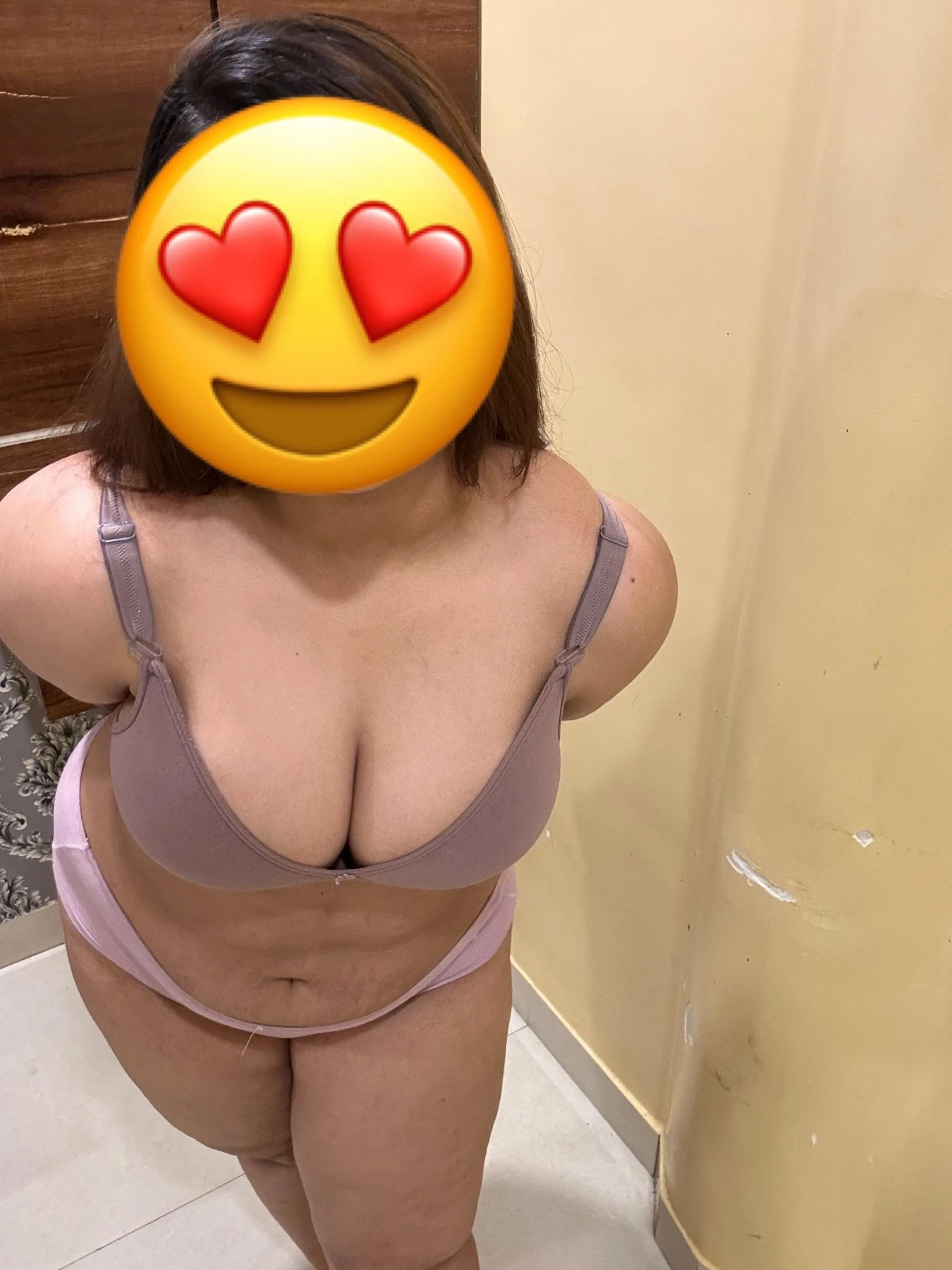 Jeenu 22yrs Independent – Indian escort in Mumbai — 3 / 6