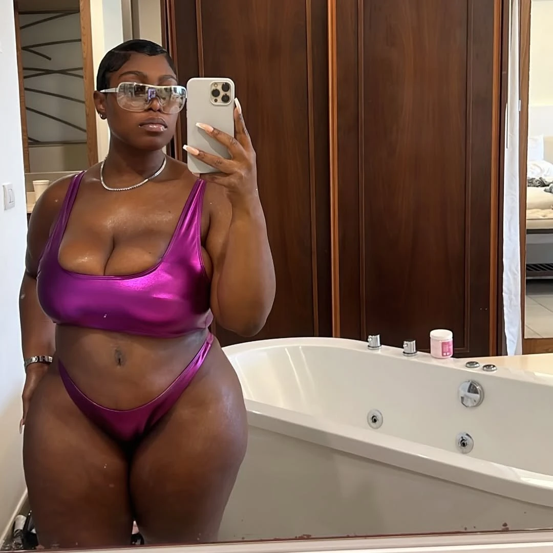 Fanta – Ghanaian escort in Dakar — 3 / 4