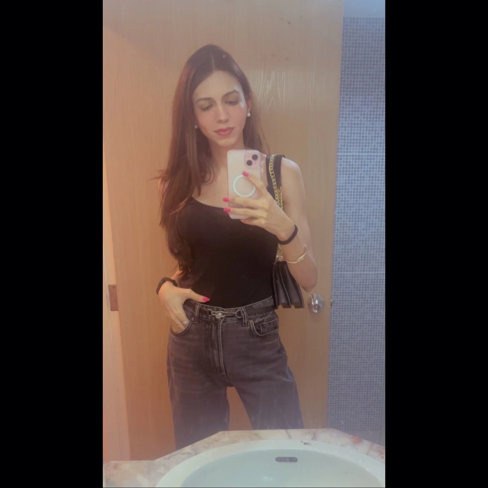 Kareena Chugh – companion in Mumbai — 3 / 12