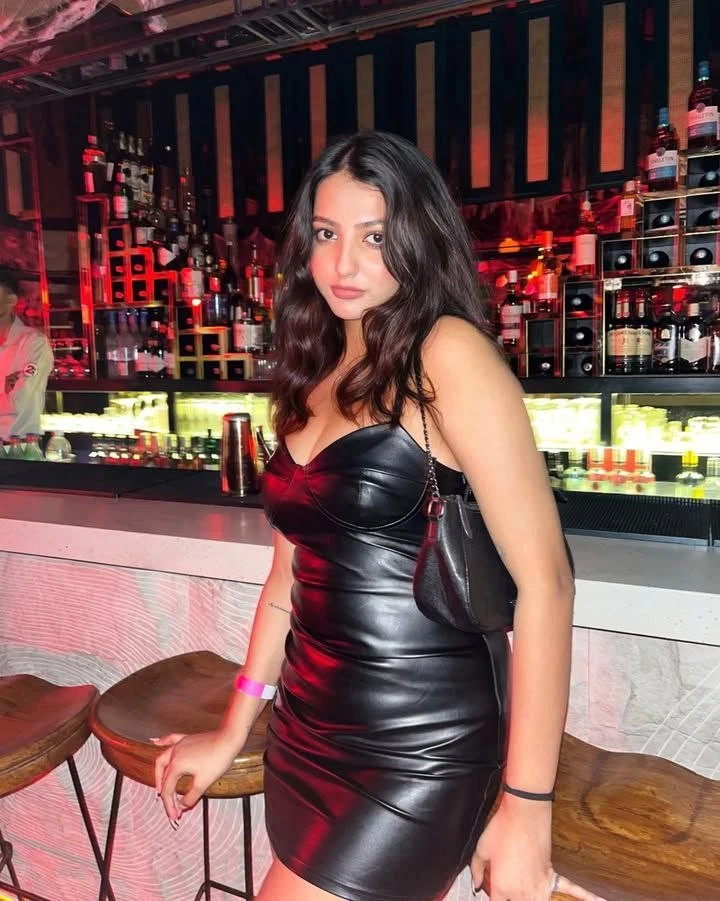 Veronika – escort in Hyderabad — 1 / 4