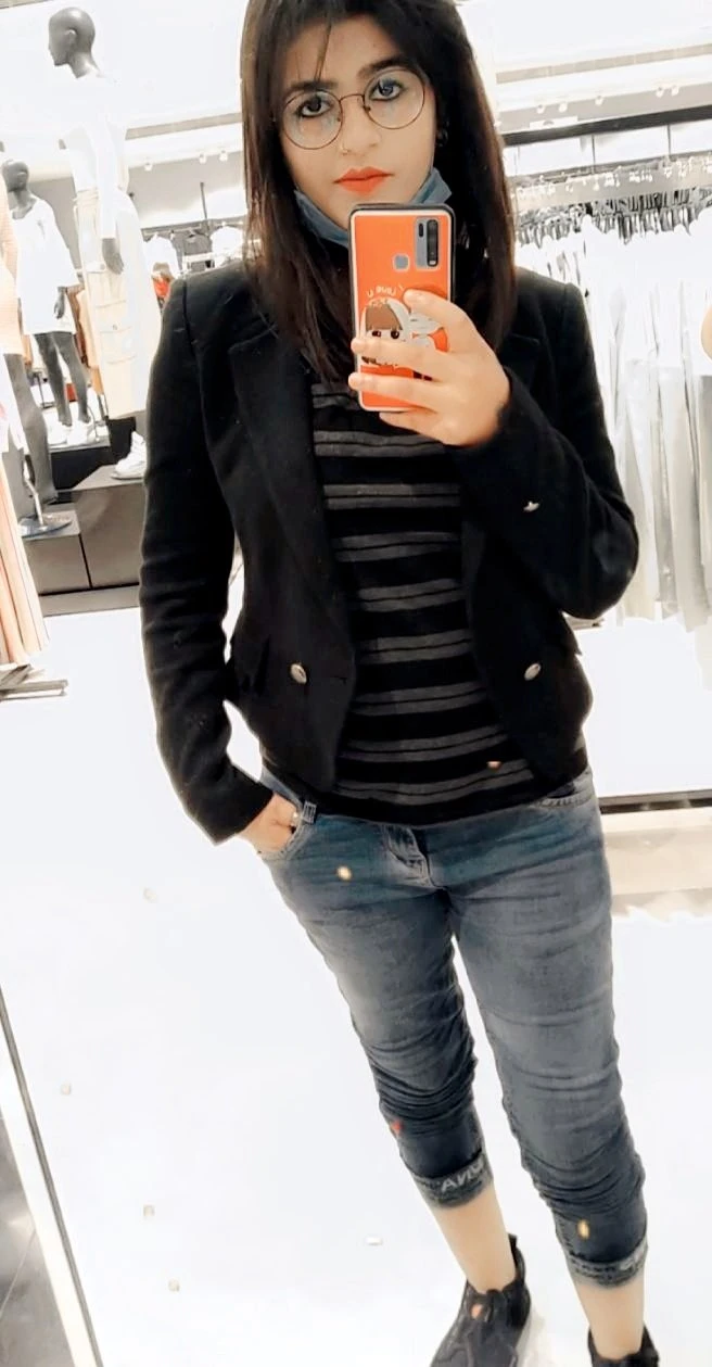 Soni – Indian escort in Mumbai — 4 / 11