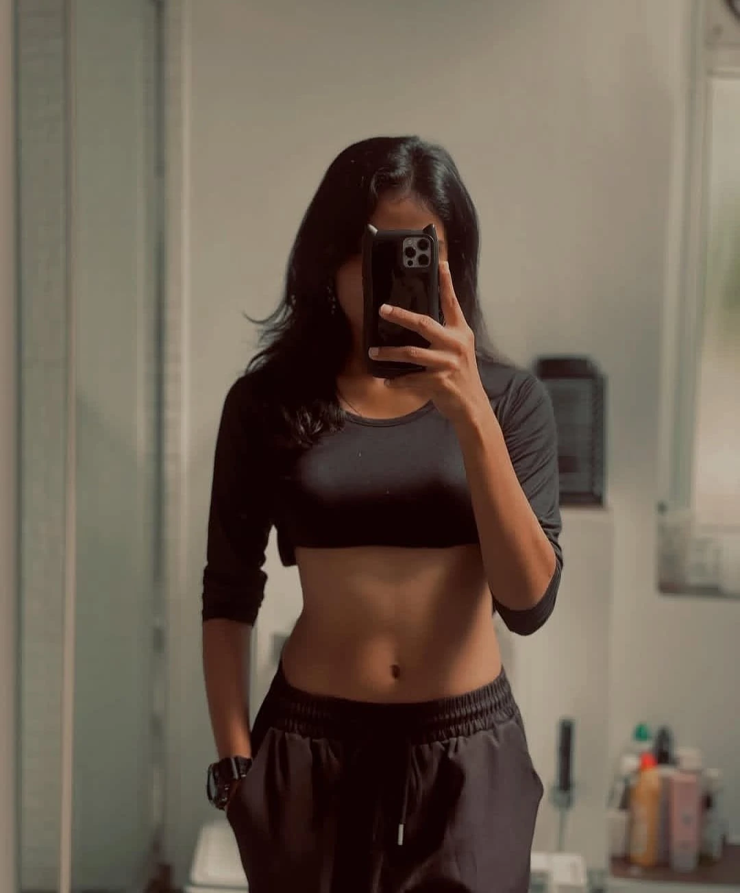 Party hotwife – Sri Lankan escort in Colombo — 2 / 4